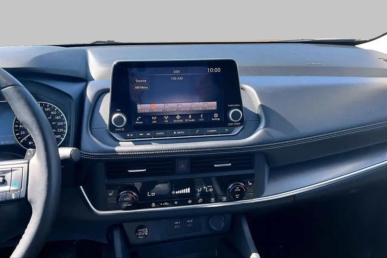 Nissan Rogue photo Nissan Rogue