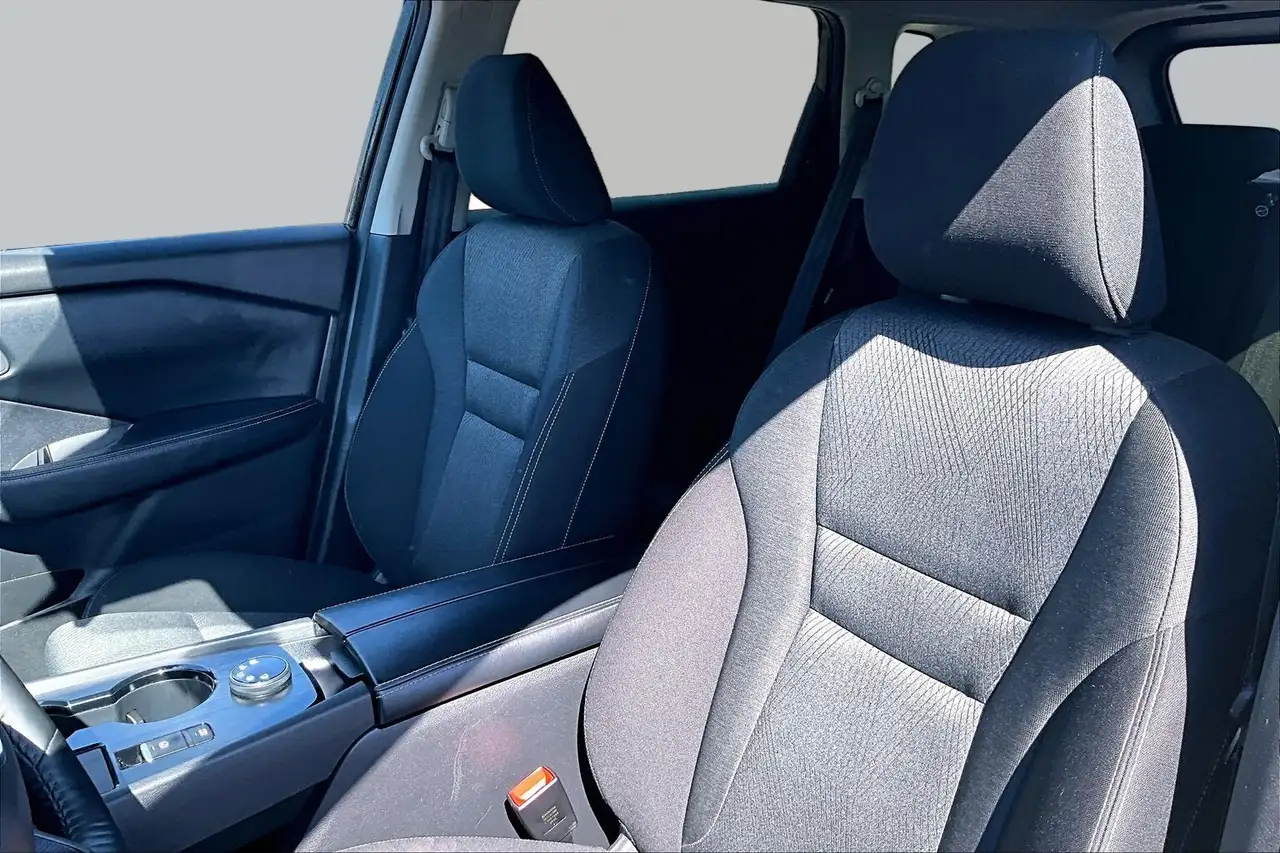 Nissan Rogue photo Nissan Rogue