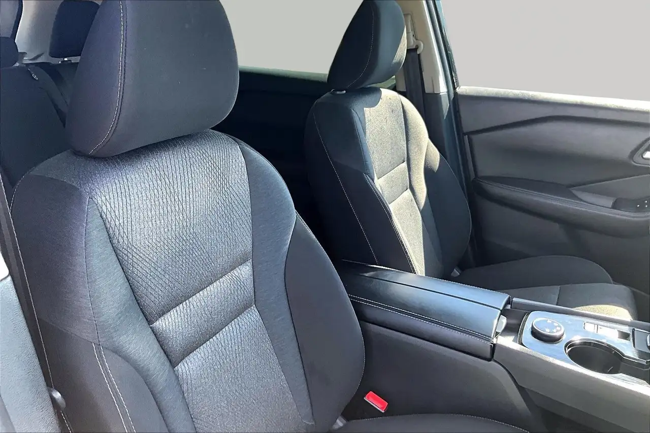 Nissan Rogue photo Nissan Rogue