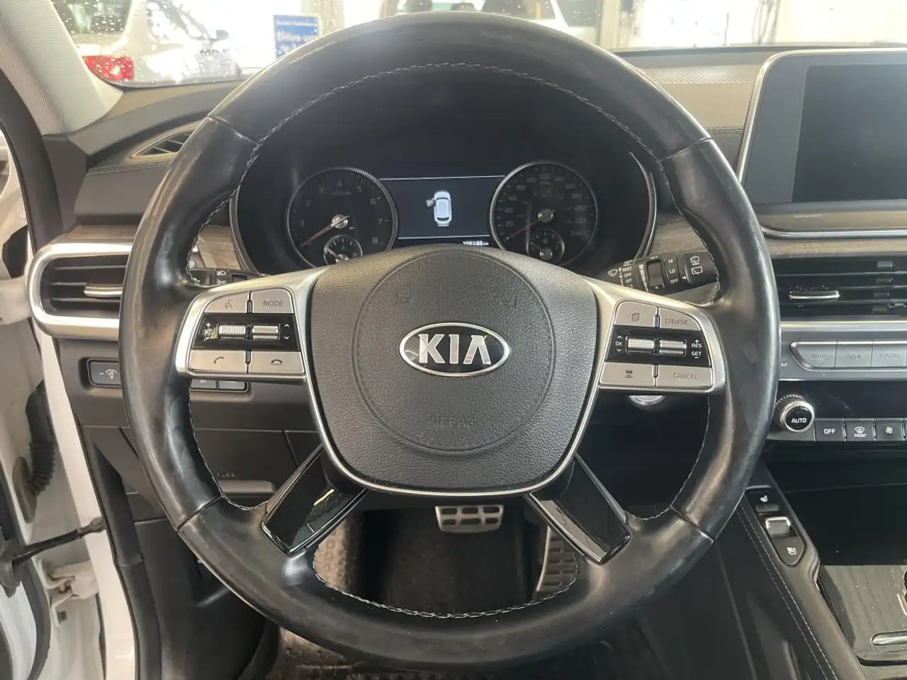 Kia Telluride снимка Kia Telluride