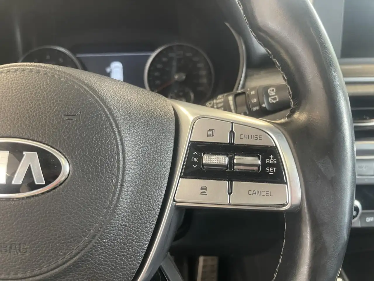 Kia Telluride снимка Kia Telluride