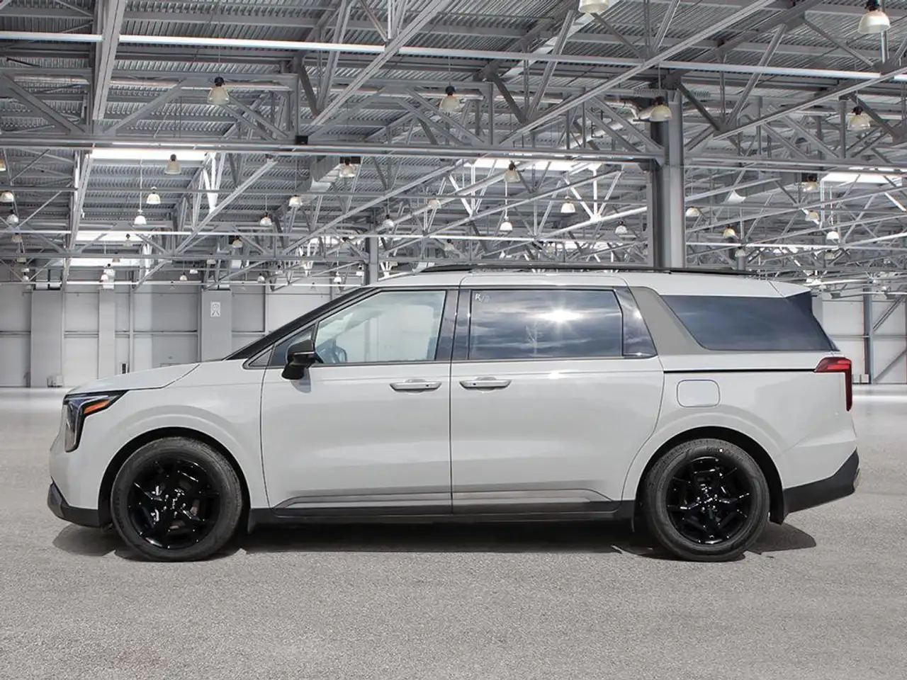 Kia Carnival photo Kia Carnival