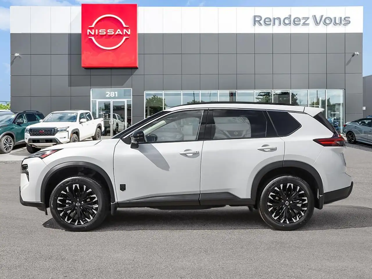 Nissan Rogue снимка Nissan Rogue