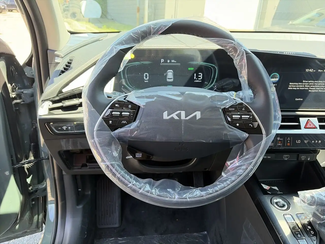 Kia Niro снимка Kia Niro