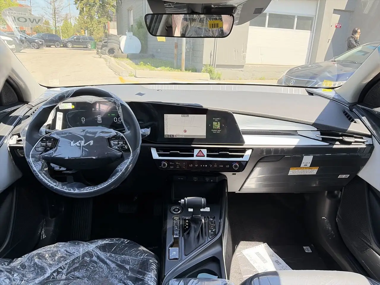 Kia Niro снимка Kia Niro