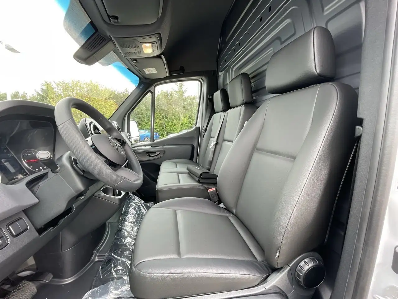 Mercedes-Benz Sprinter снимка Mercedes-Benz Sprinter