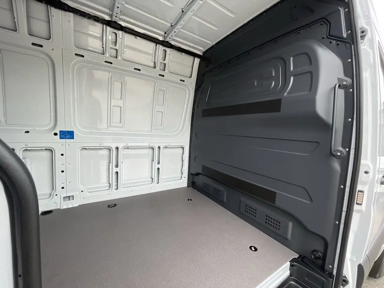 Mercedes-Benz Sprinter снимка Mercedes-Benz Sprinter