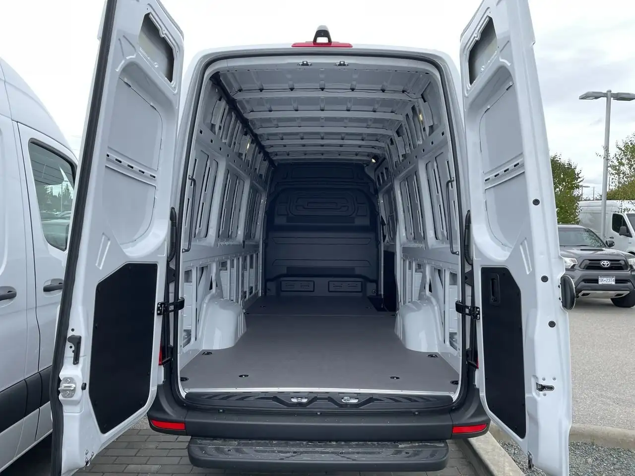 Mercedes-Benz Sprinter снимка Mercedes-Benz Sprinter