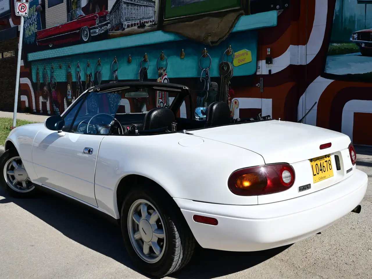 Mazda MX-5 Miata photo Mazda MX-5 Miata