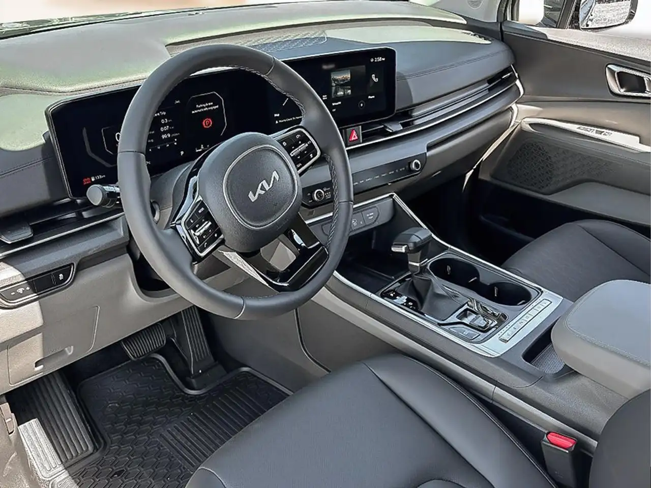 Kia Carnival снимка Kia Carnival