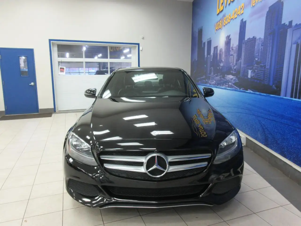 Mercedes-Benz C-Class снимка Mercedes-Benz C-Class
