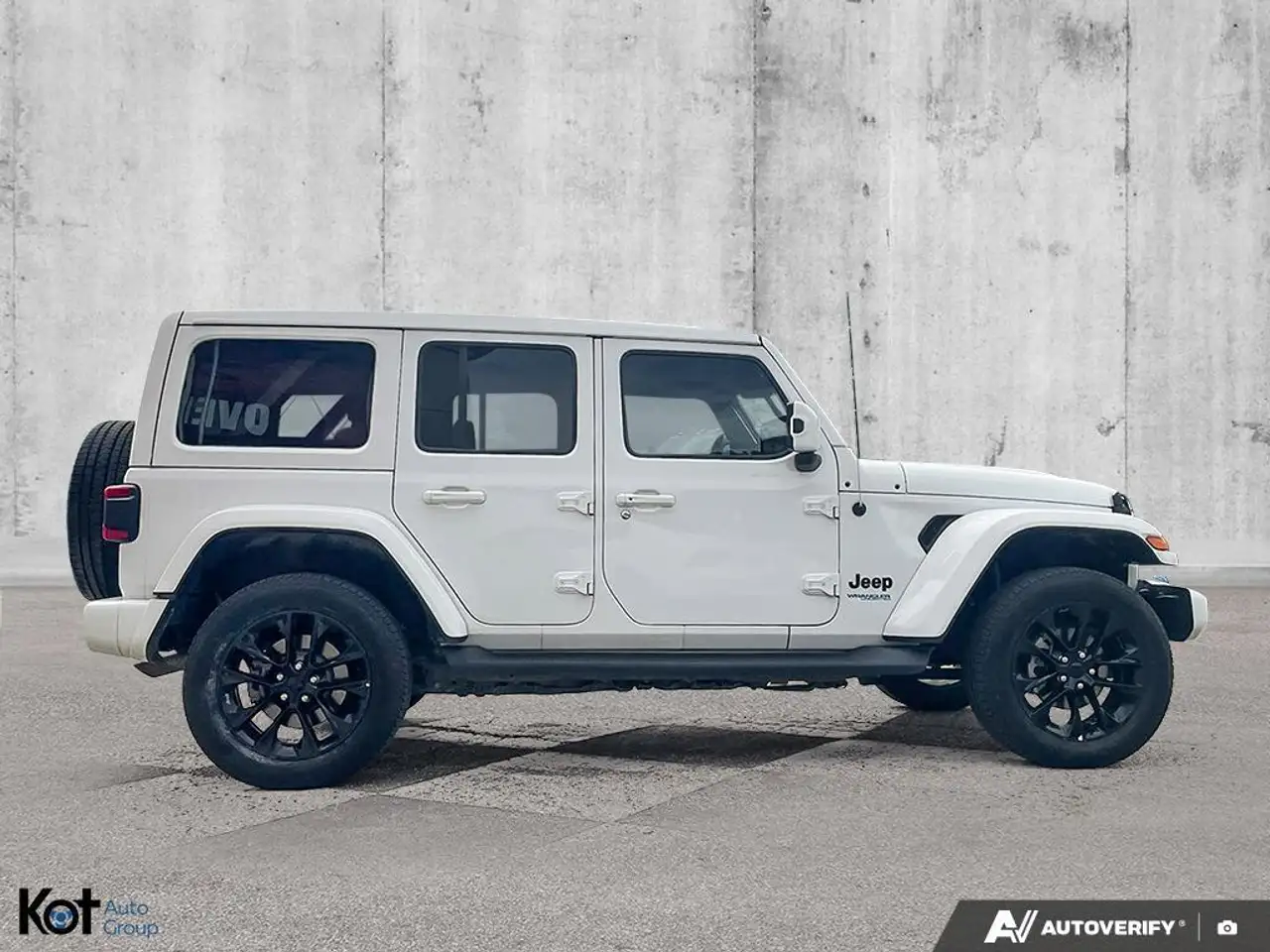 Jeep Wrangler photo Jeep Wrangler