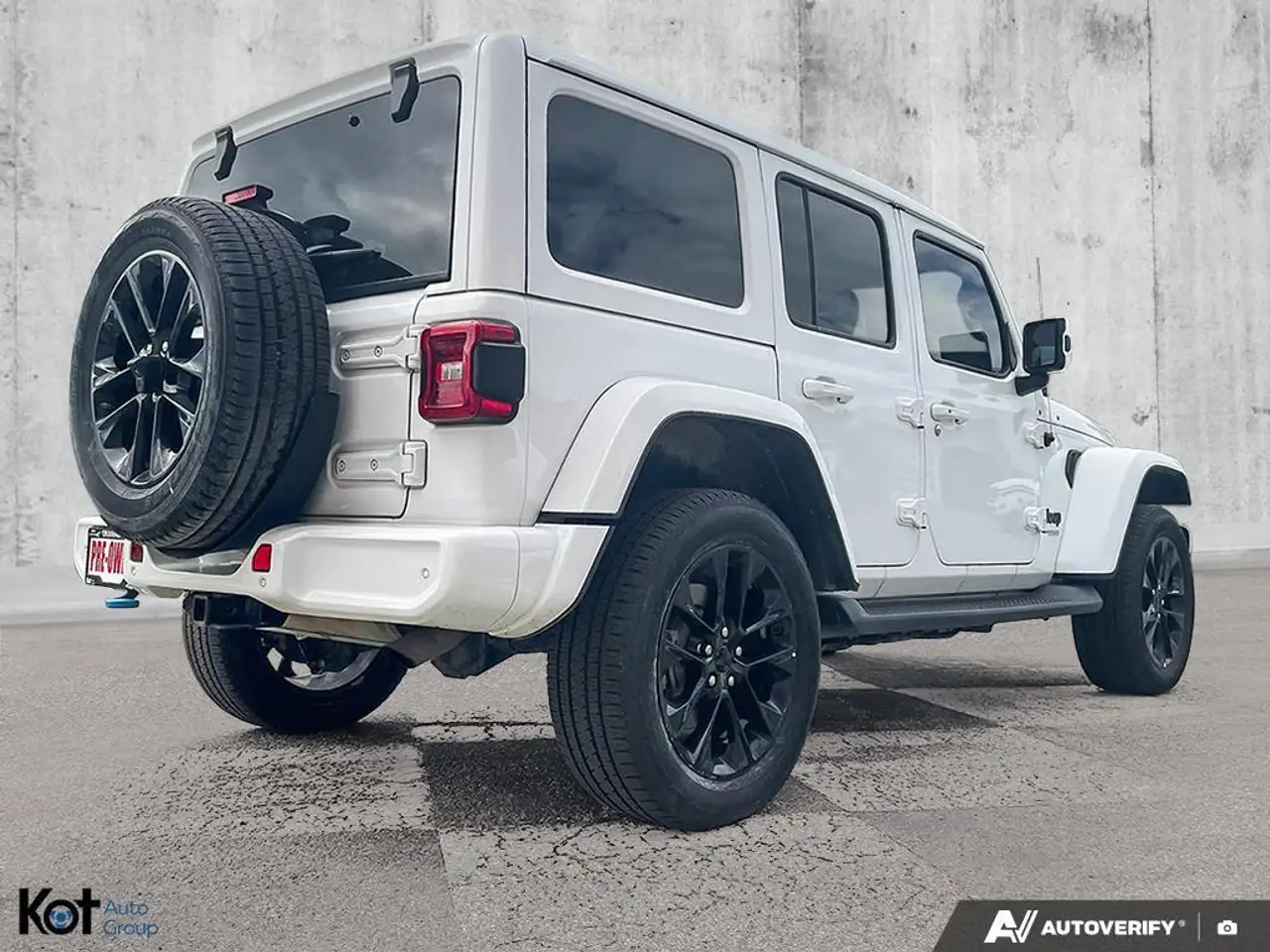 Jeep Wrangler photo Jeep Wrangler