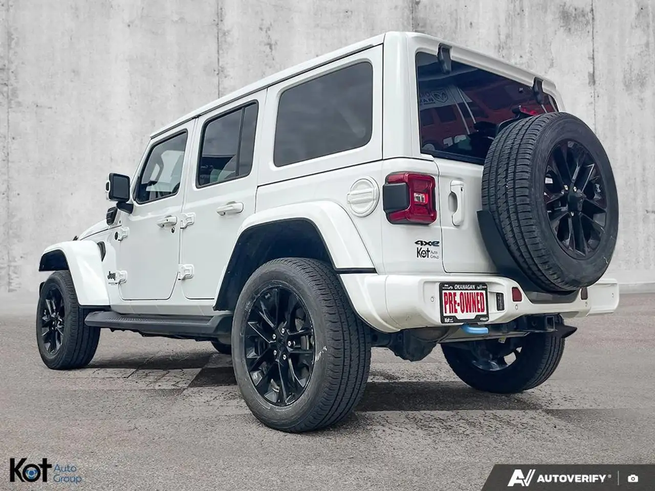 Jeep Wrangler photo Jeep Wrangler
