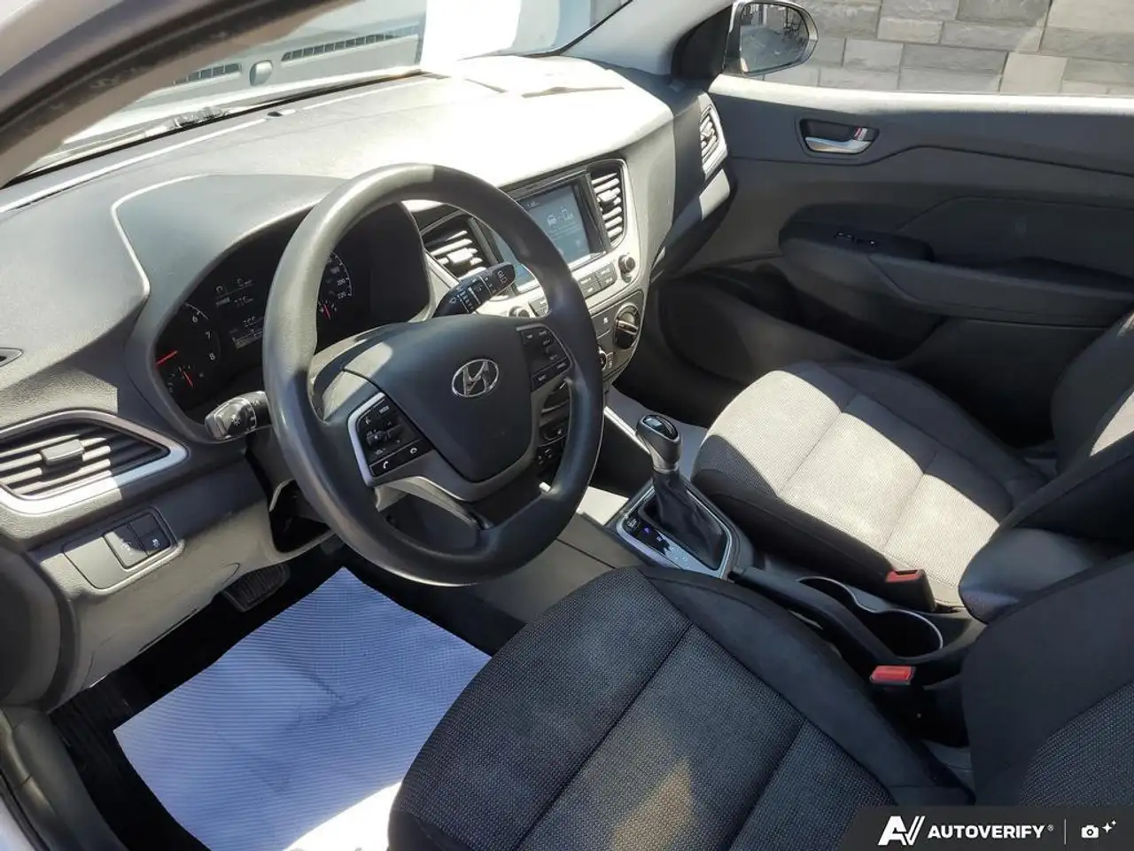 Hyundai ACCENT снимка Hyundai ACCENT