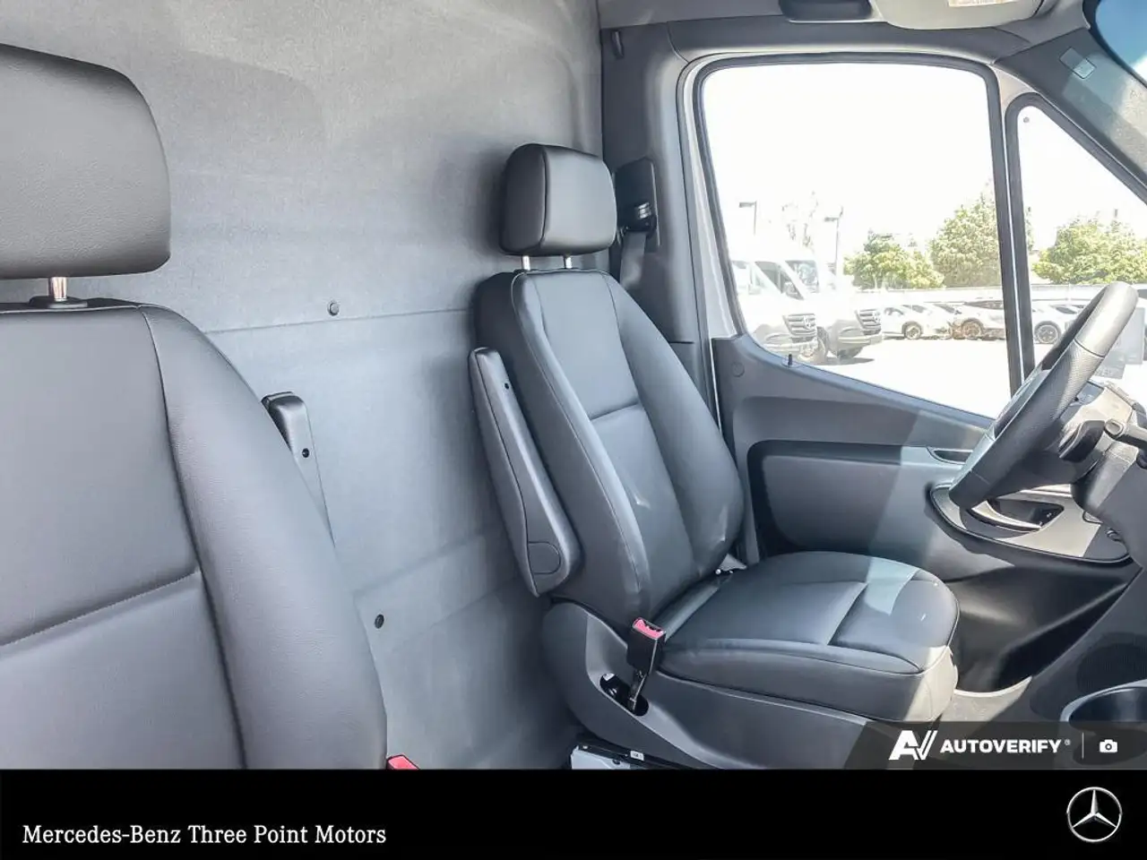 Mercedes-Benz eSprinter photo Mercedes-Benz eSprinter