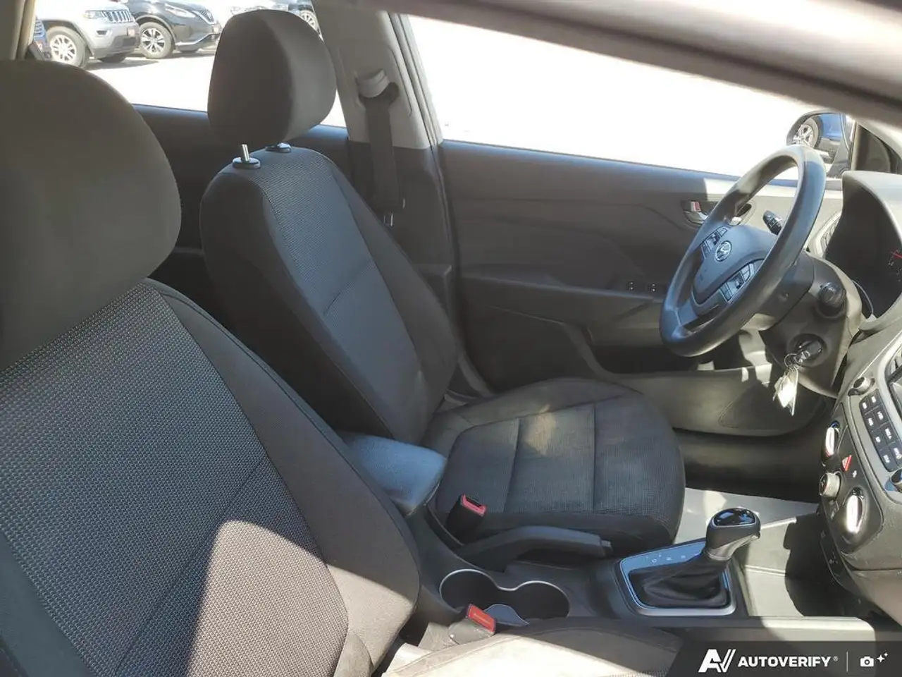 Hyundai ACCENT снимка Hyundai ACCENT
