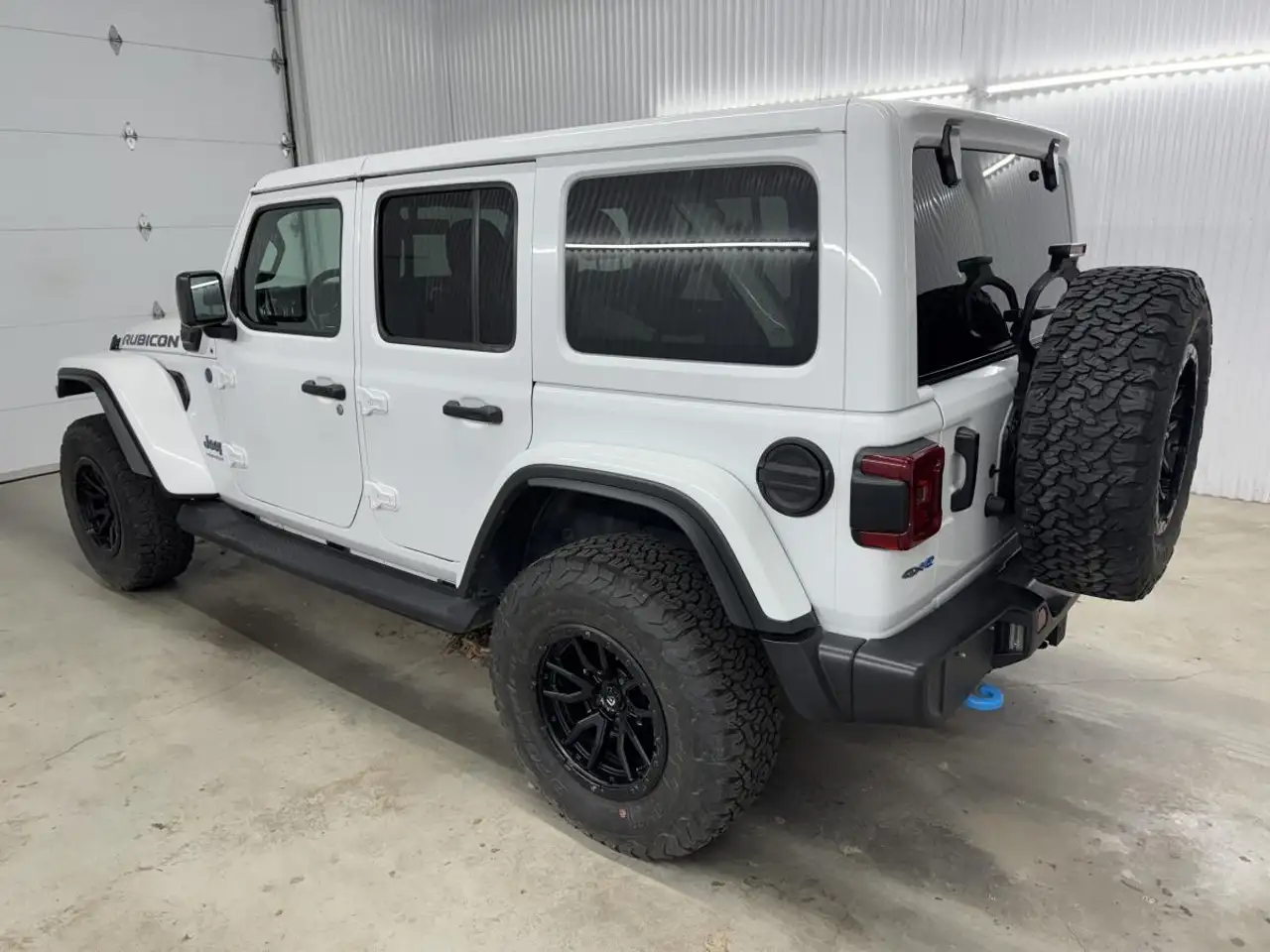 Jeep Wrangler photo Jeep Wrangler