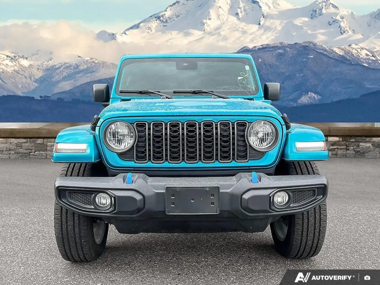 Jeep Wrangler photo Jeep Wrangler