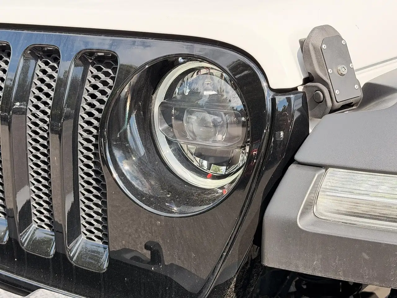 Jeep Wrangler photo Jeep Wrangler