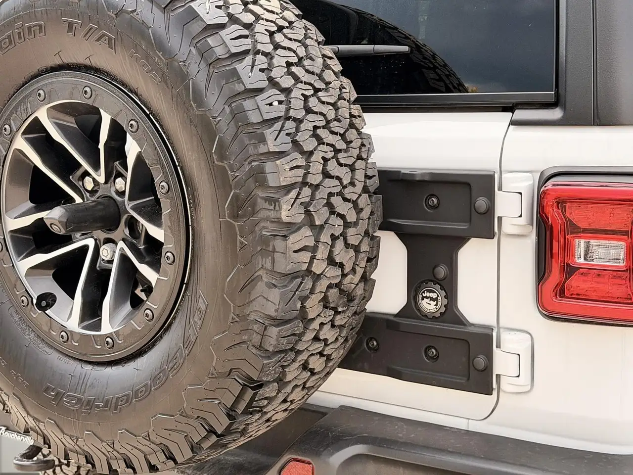 Jeep Wrangler photo Jeep Wrangler