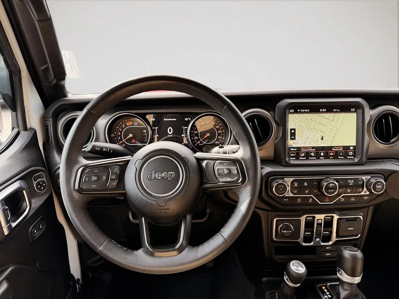 Jeep Wrangler photo Jeep Wrangler