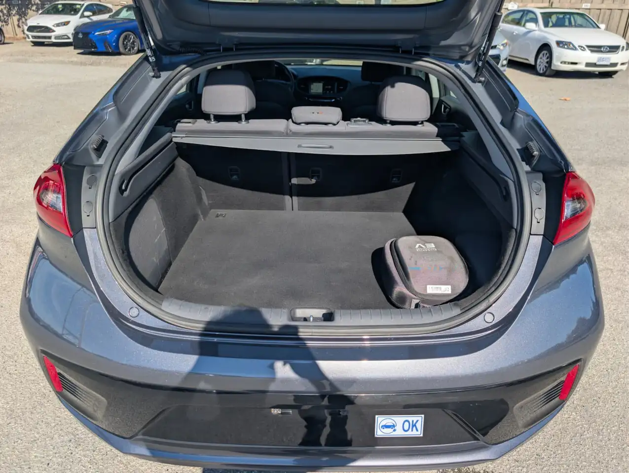 Hyundai IONIQ photo Hyundai IONIQ