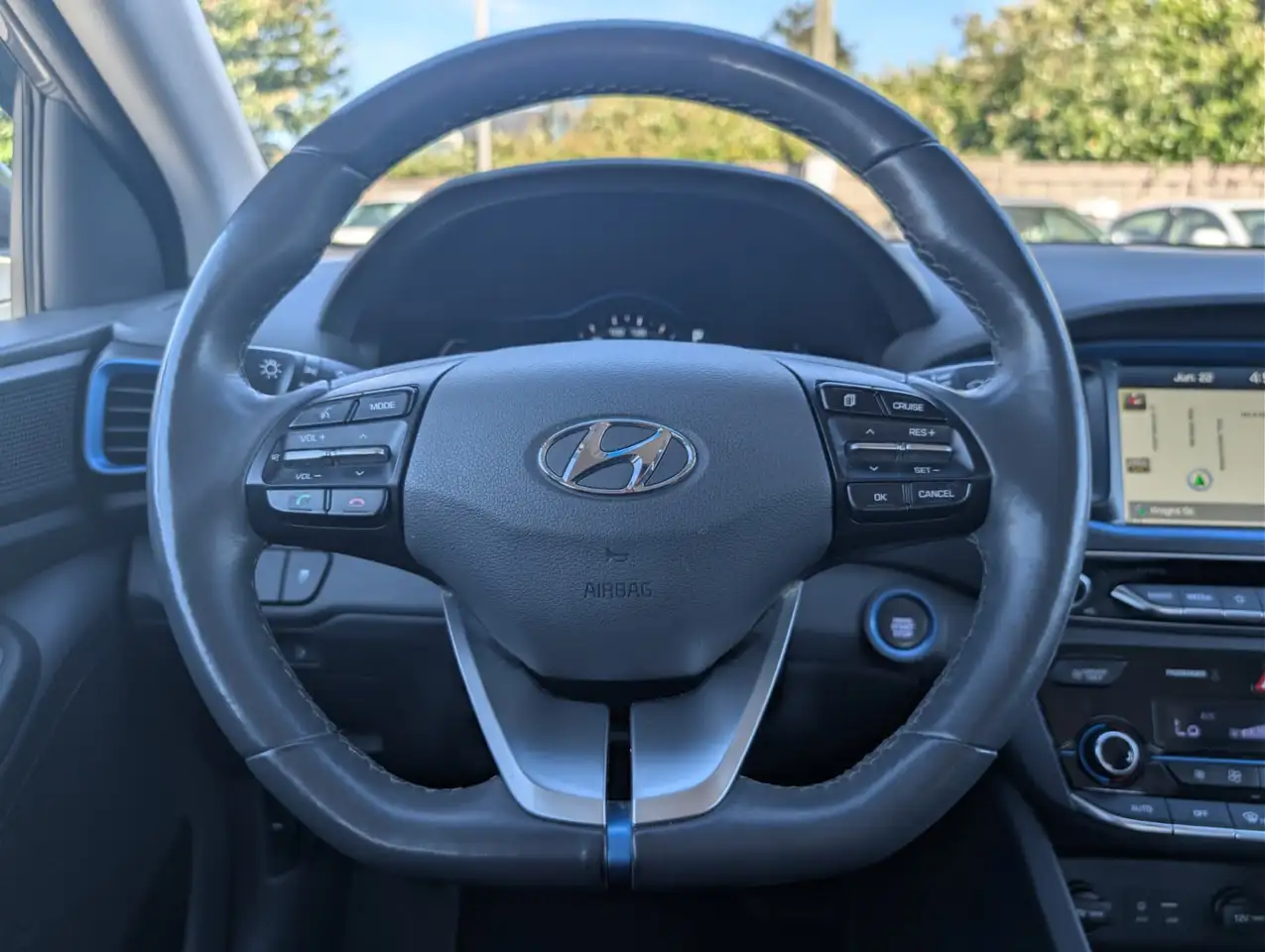 Hyundai IONIQ photo Hyundai IONIQ