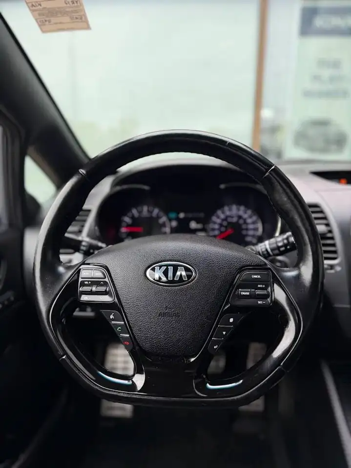 Kia Forte fotografie Kia Forte