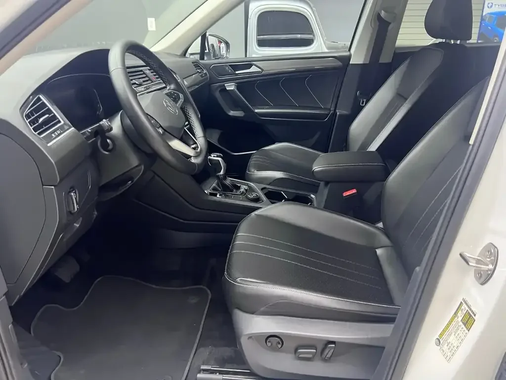 Volkswagen Tiguan снимка Volkswagen Tiguan
