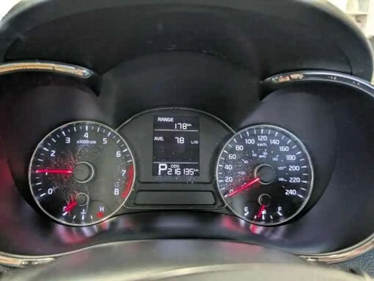 Kia Forte снимка Kia Forte