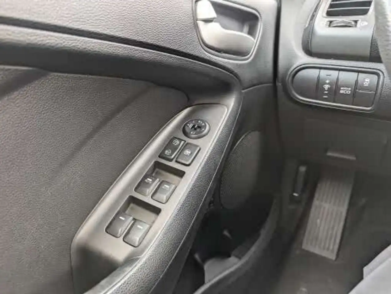 Kia Forte снимка Kia Forte