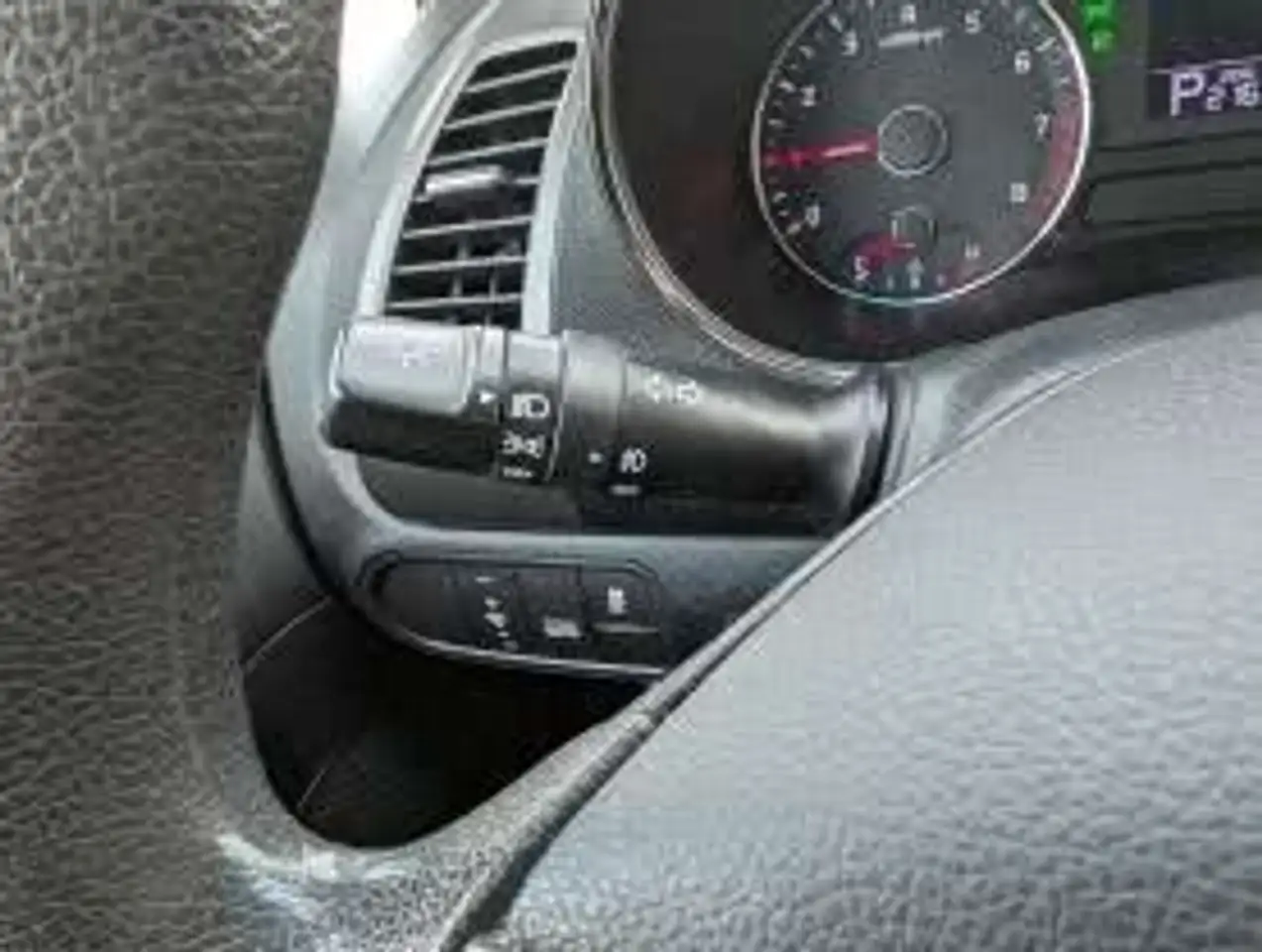 Kia Forte снимка Kia Forte