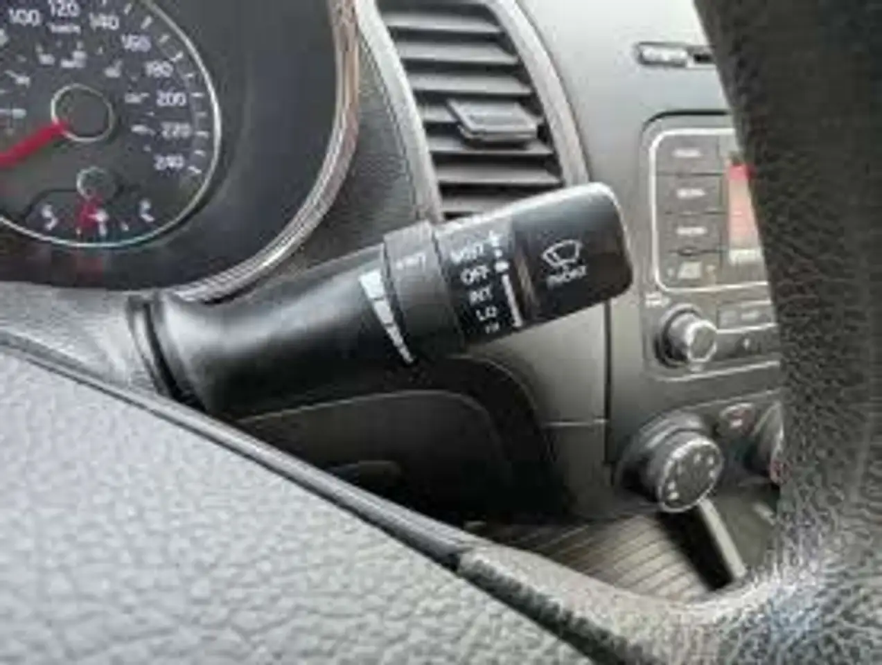 Kia Forte снимка Kia Forte