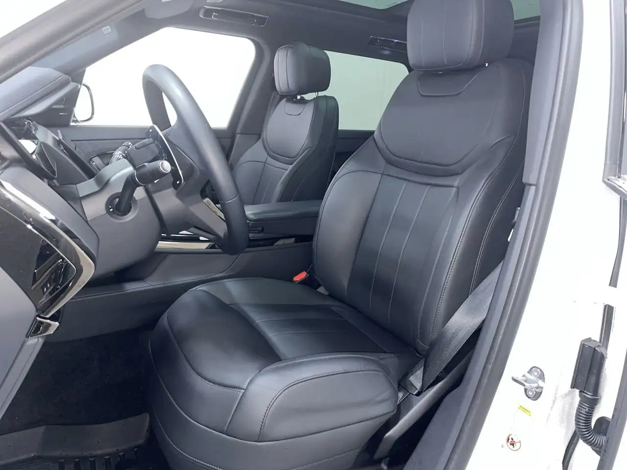 Land Rover Range Rover Sport снимка Land Rover Range Rover Sport