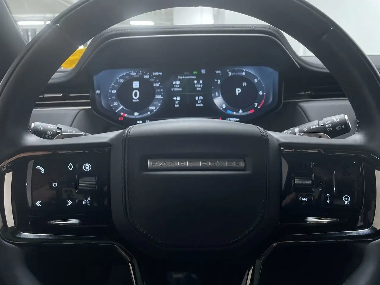 Land Rover Range Rover Sport снимка Land Rover Range Rover Sport