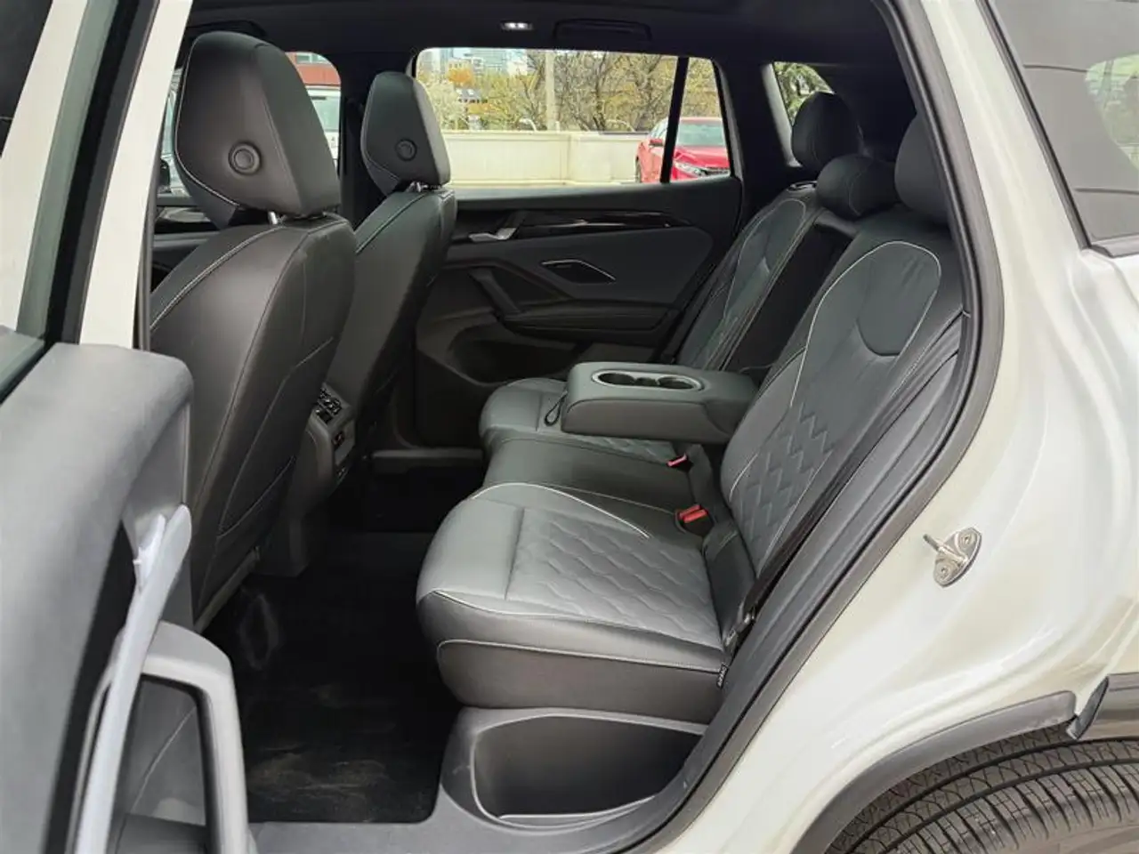 Volkswagen Tiguan photo Volkswagen Tiguan