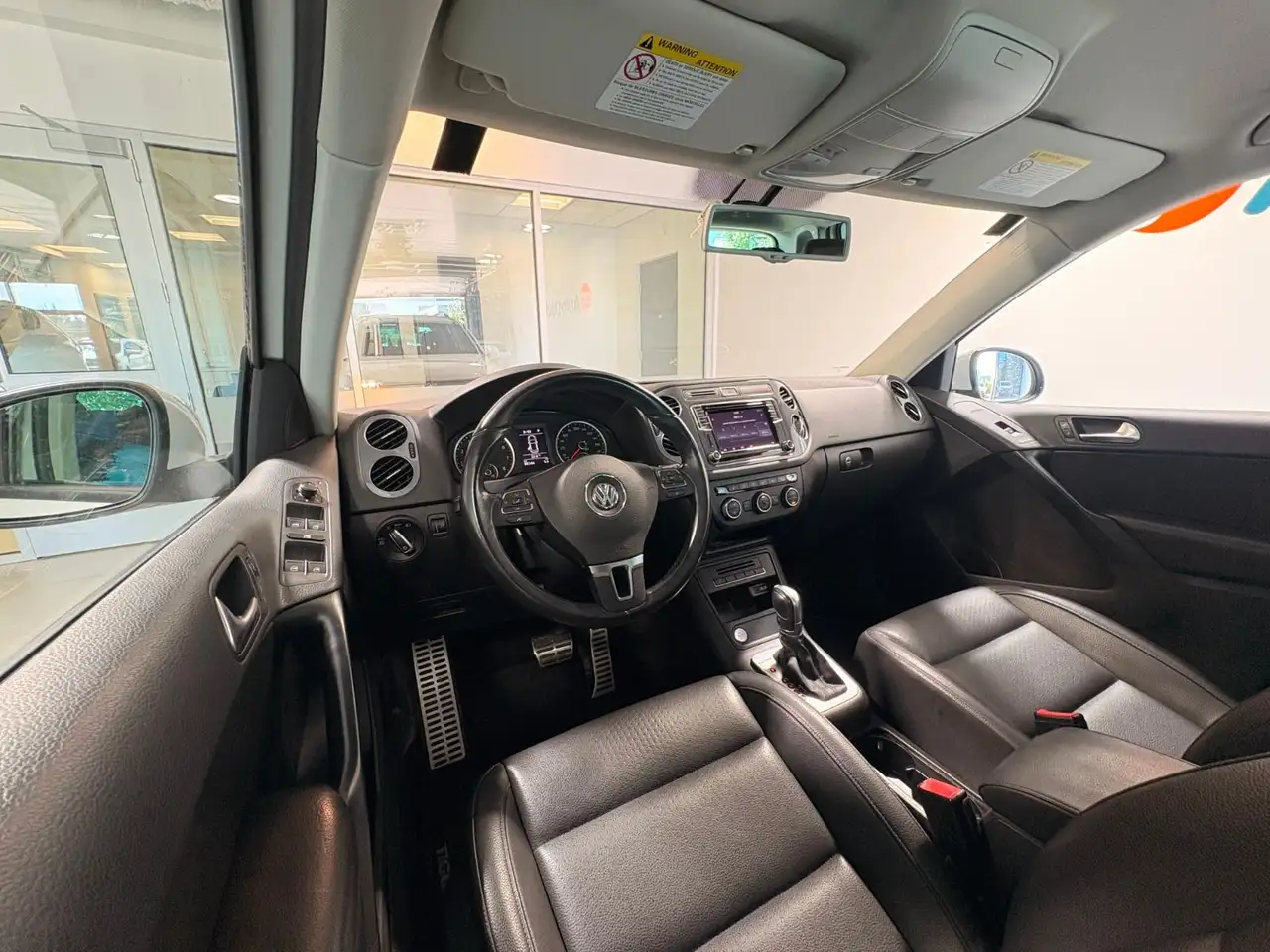 Volkswagen Tiguan снимка Volkswagen Tiguan