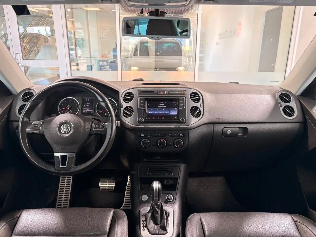 Volkswagen Tiguan снимка Volkswagen Tiguan