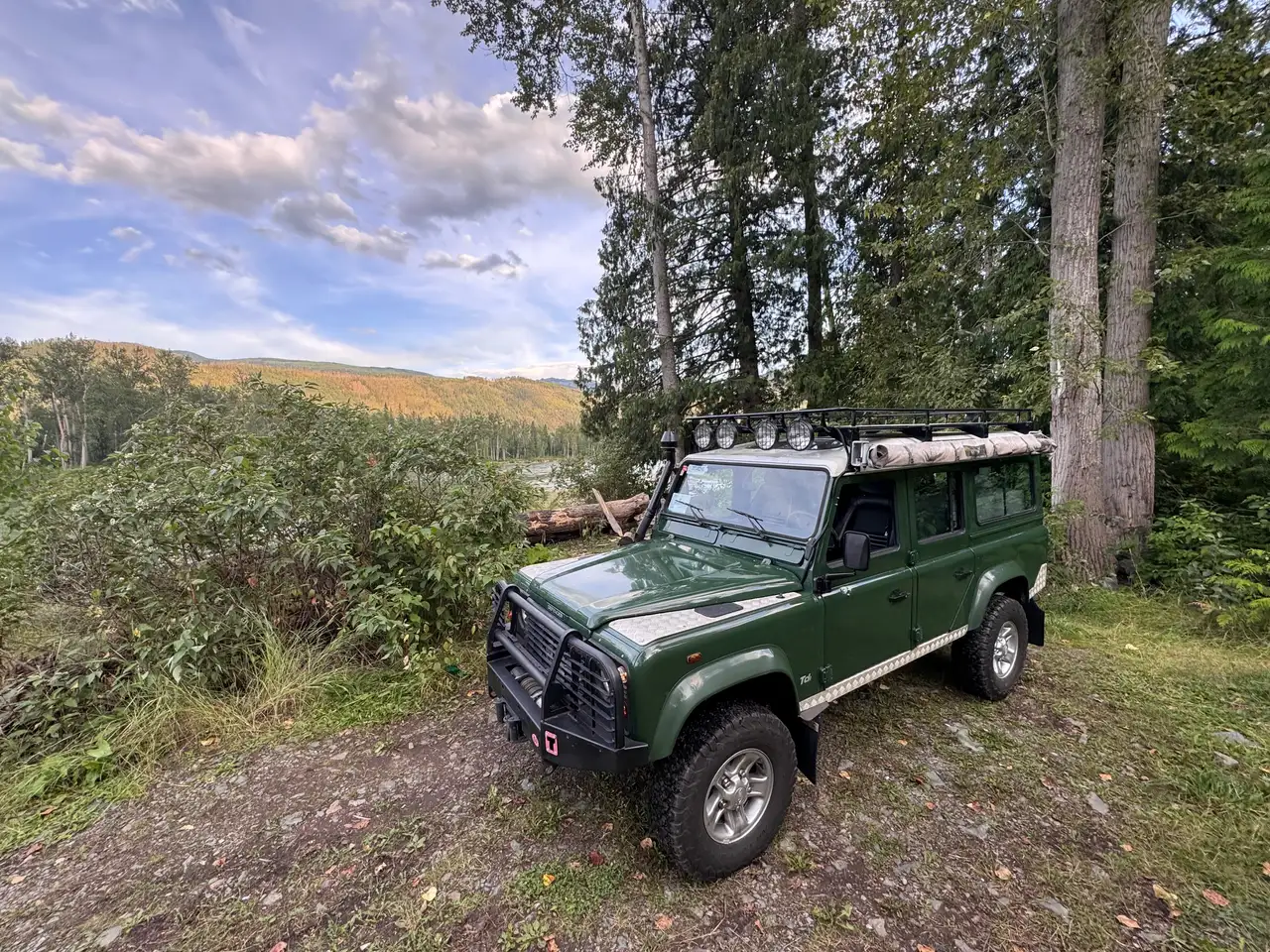 Land Rover Defender снимка Land Rover Defender