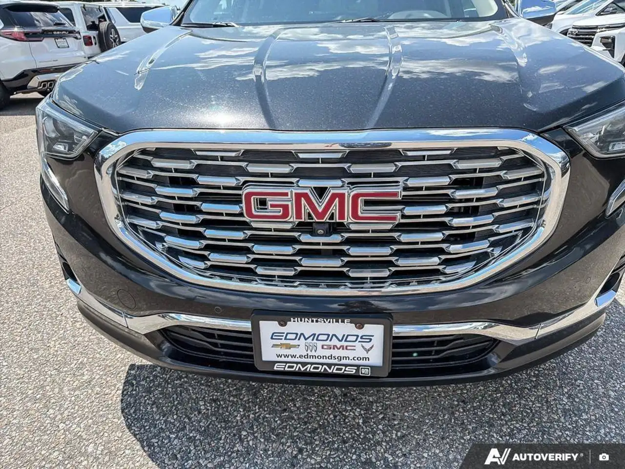 GMC Terrain photo GMC Terrain