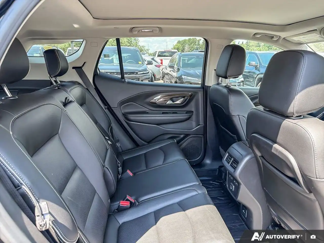 GMC Terrain photo GMC Terrain