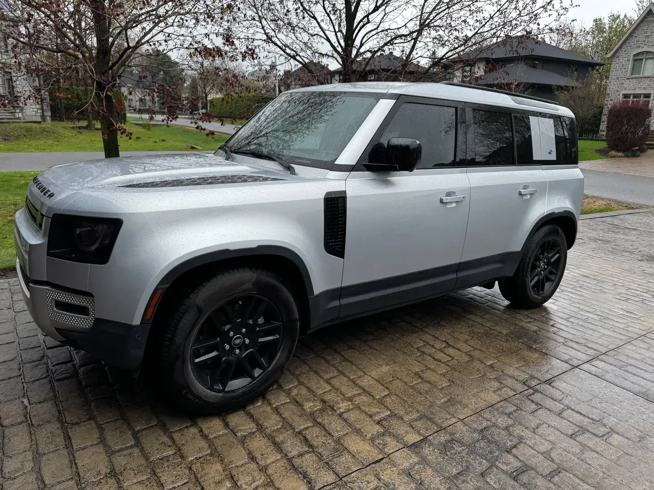 Land Rover Defender снимка Land Rover Defender