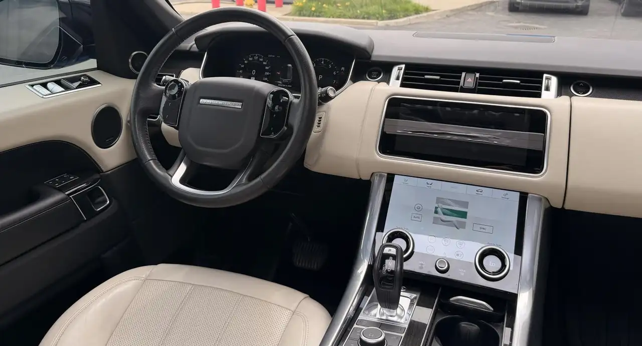 Land Rover Range Rover Sport photo Land Rover Range Rover Sport