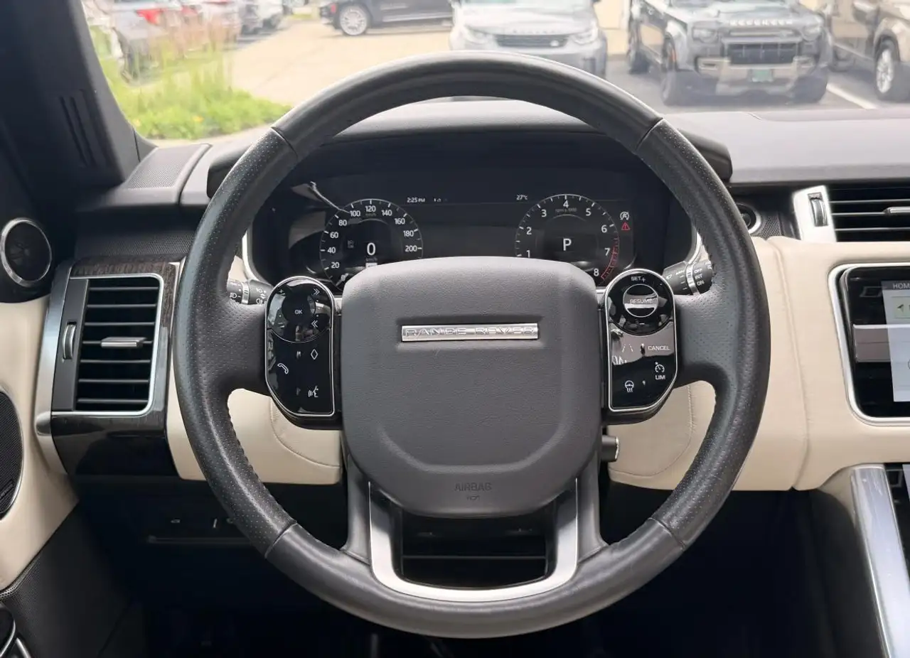 Land Rover Range Rover Sport photo Land Rover Range Rover Sport