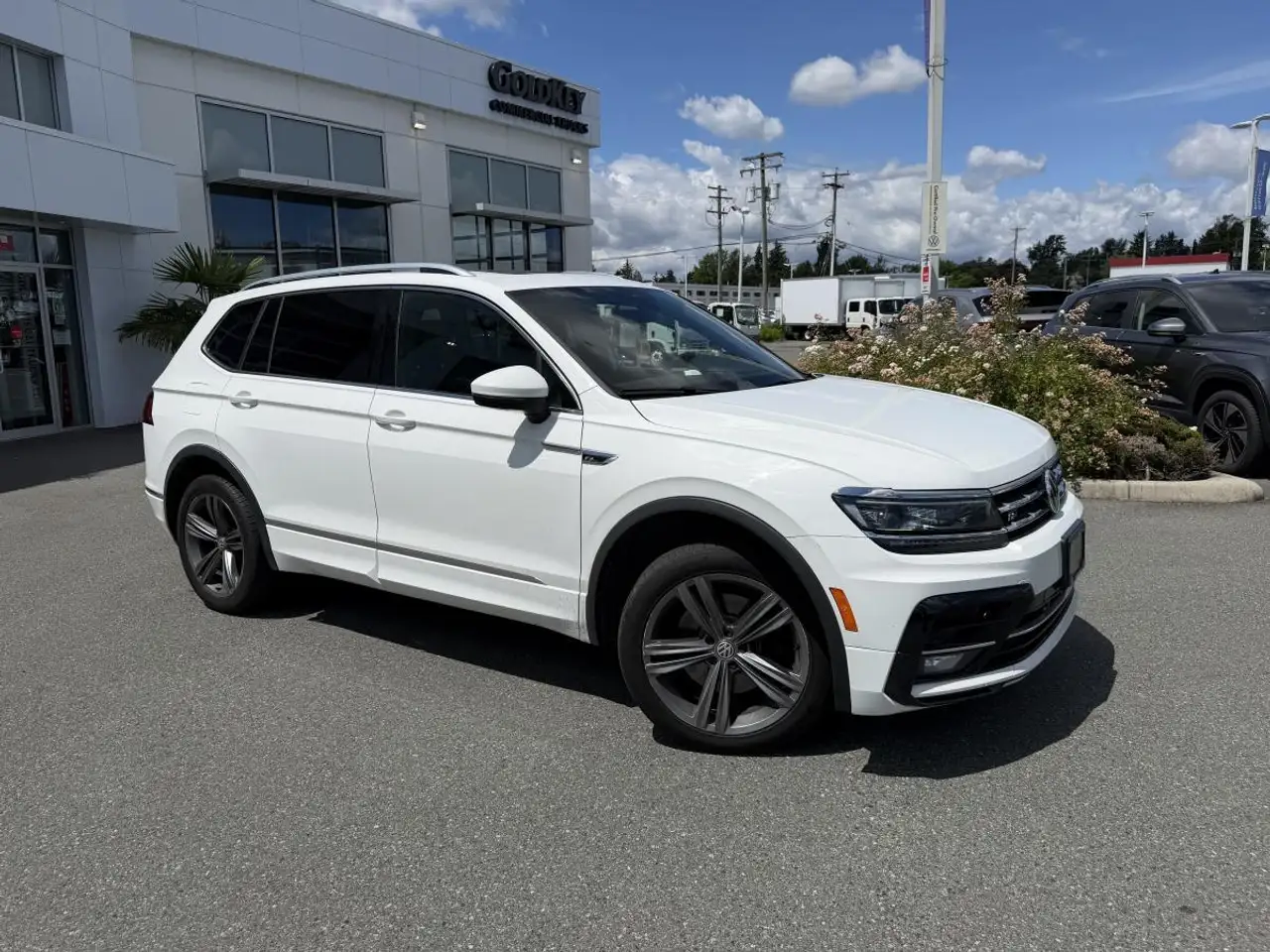 Volkswagen Tiguan photo Volkswagen Tiguan