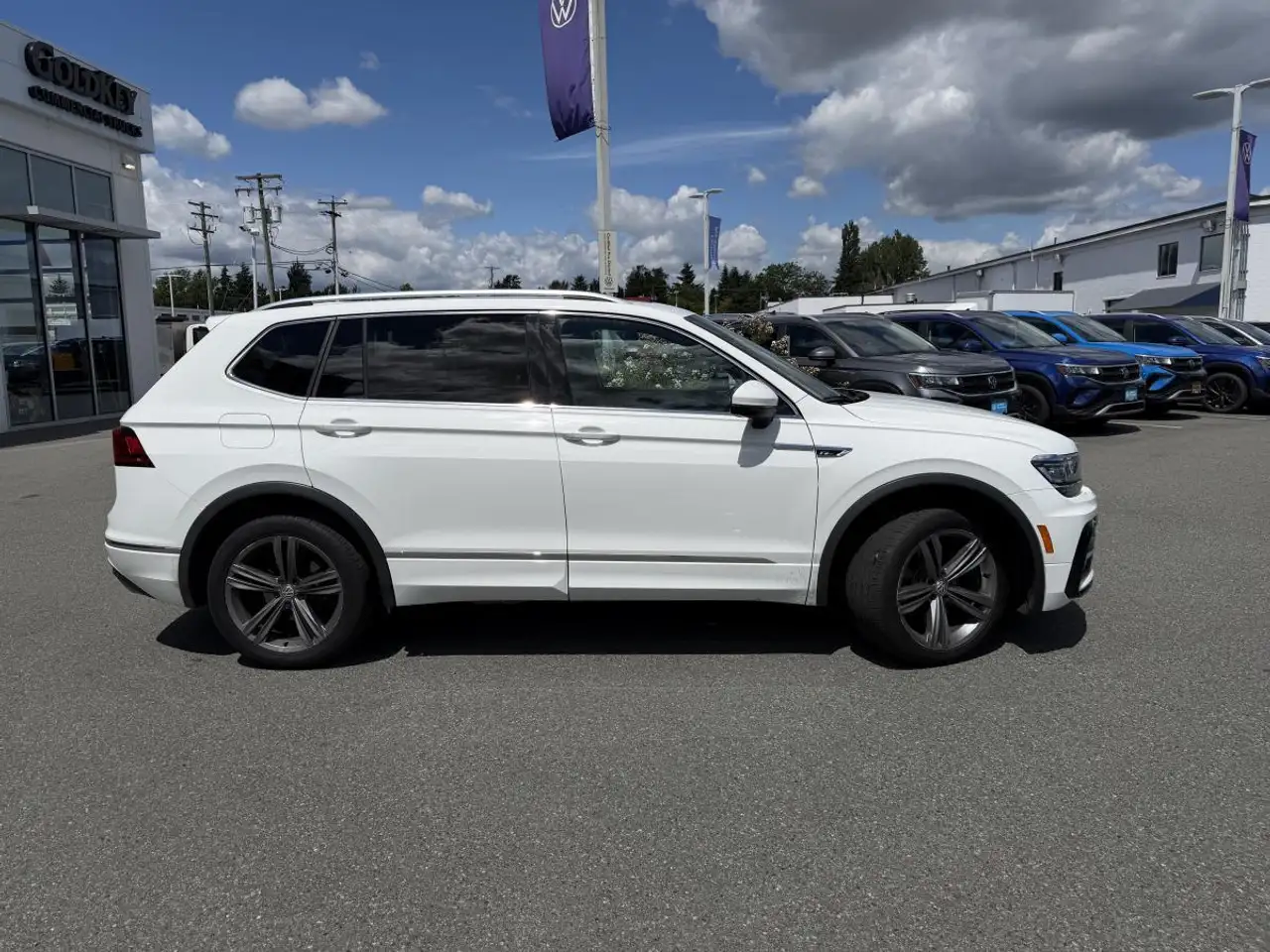 Volkswagen Tiguan photo Volkswagen Tiguan