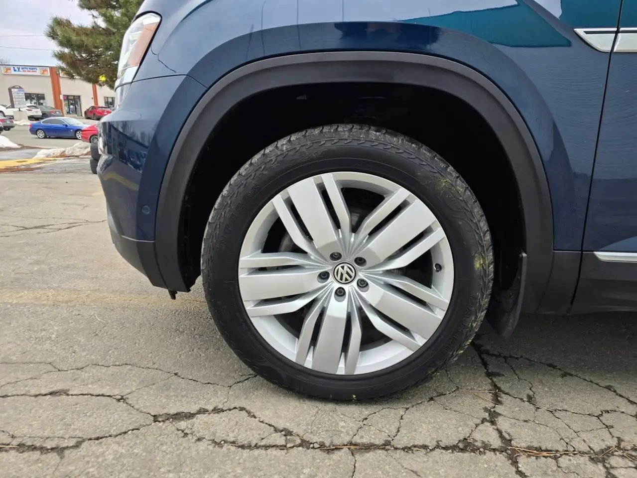 Volkswagen Atlas снимка Volkswagen Atlas