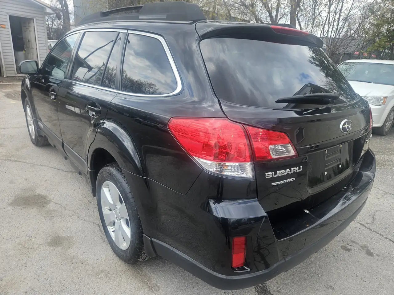 Subaru OUTBACK снимка Subaru OUTBACK