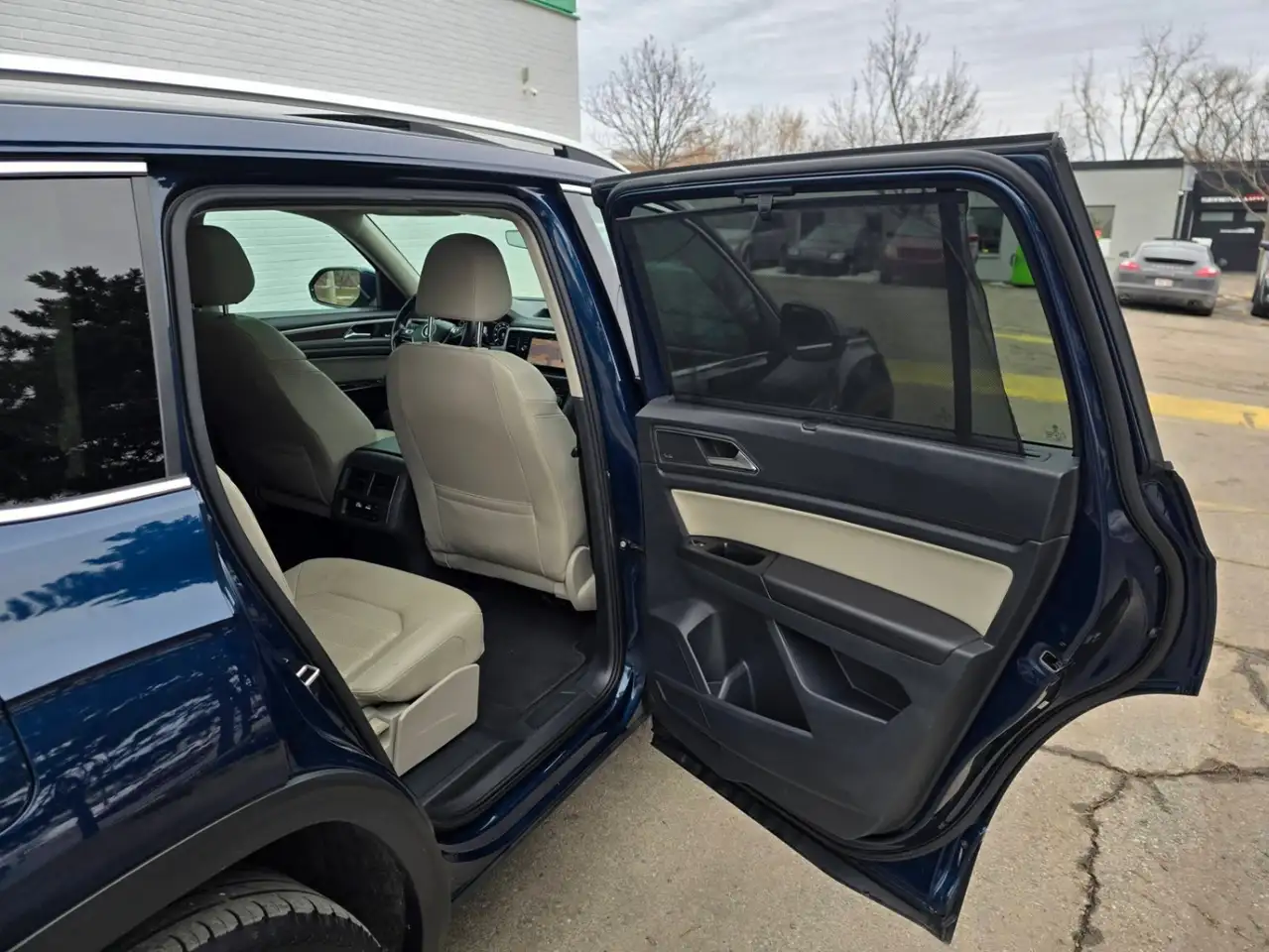 Volkswagen Atlas снимка Volkswagen Atlas